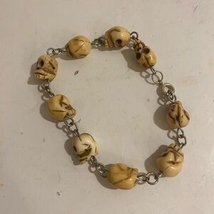 Skull Charm Bracelet 7.5 inches (PH)